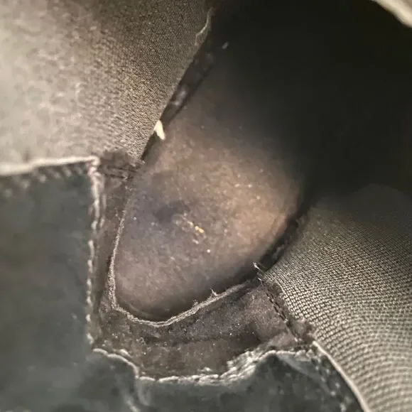 Gap Chelsea Flat Boots in Size 9 Color True Black - Picture 12 of 12